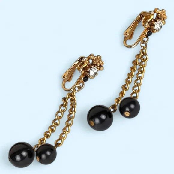 Vintage Celebrity Clip-On Earrings - Picture 3 of 6